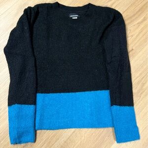 2/$10. Joe Boxer Sweater. Women’s. Small.